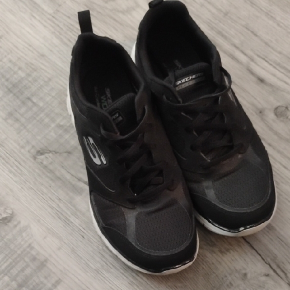 Skechers Black and White Sneakers - Picture 1 of 9